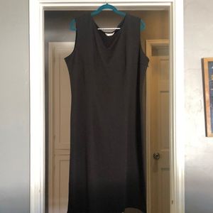 Black Midi-Shift dress